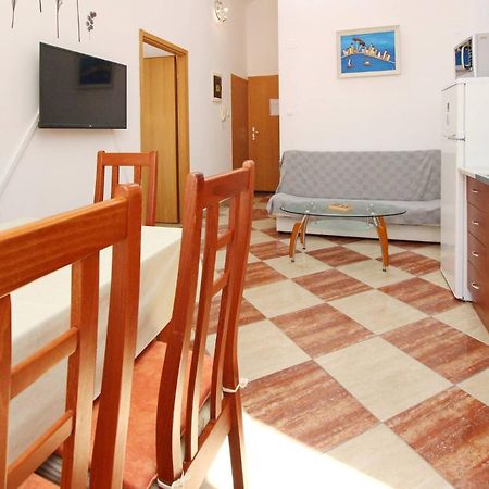 Apartments Aquarium Dorcic Baška Eksteriør bilde