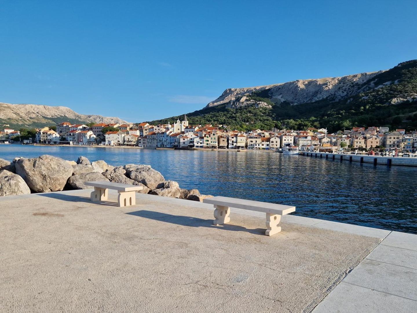 Apartments Aquarium Dorcic Baška Eksteriør bilde